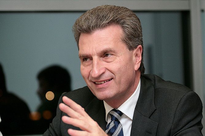 Минск с визитом посетит еврокомиссар по бюджету и человеческим ресурсам 