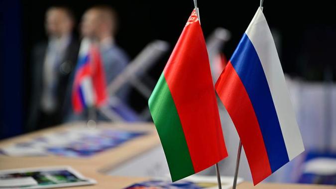 Беларусь ратифицировала договор с Россией о гарантиях безопасности Беларусь ратифицировала договор с Россией о гарантиях безопасности