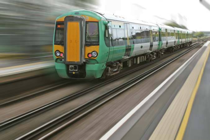 Украинская железная дорога пустила регулярный контейнерный поезд в Литву