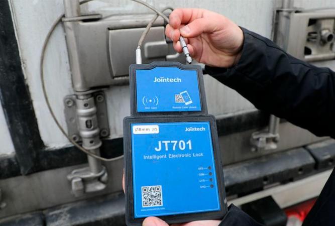 В ЕАЭС стартует применение навигационных пломб для отслеживания перевозок