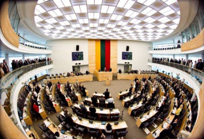 Литва заморозит активы российских олигархов