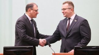 Индия начала покупать белорусские пиломатериалы через БУТБ Индия начала покупать белорусские пиломатериалы через БУТБ