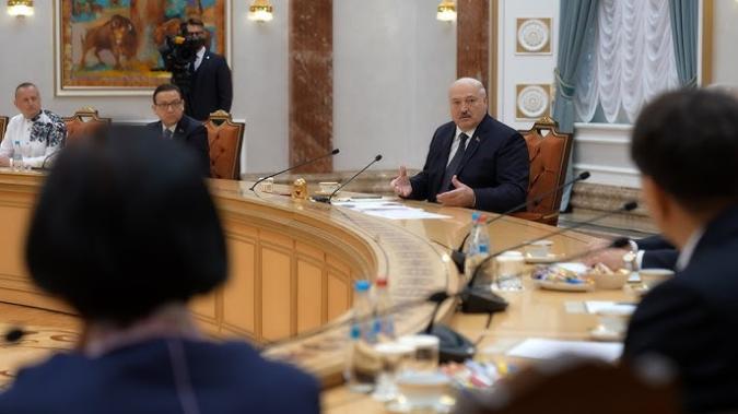 Беларусь и Иран заинтересованы в развитии транзитного потенциала двух стран Беларусь и Иран заинтересованы в развитии транзитного потенциала двух стран