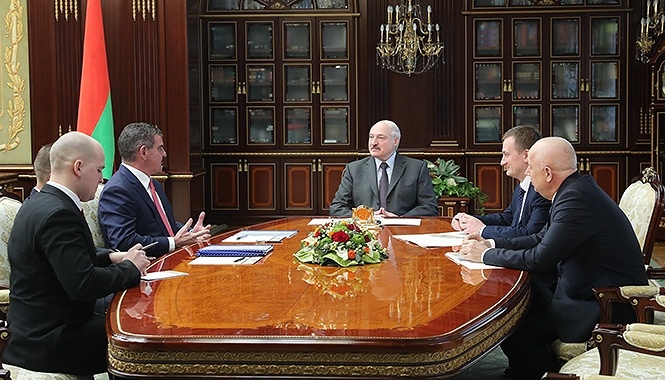 Лукашенко поручил ввести лицензирование в образовании и "зачистить все до невозможности" Лукашенко поручил ввести лицензирование в образовании и "зачистить все до невозможности"