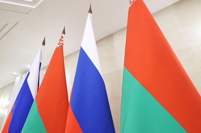 Оверчук: Беларусь и Россия почти полностью перешли на расчеты в нацвалютах